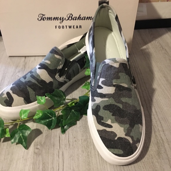 Tommy Bahama Shoes - 🖤💚Tommy Bahamas Camo Loafers 💚🖤